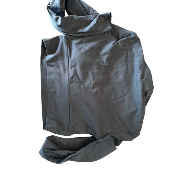 Sports bra/Shirt w Built in bra in Black - Picture 2 of 2